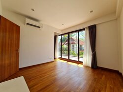 Lornie Road (D11), Terrace #426048171